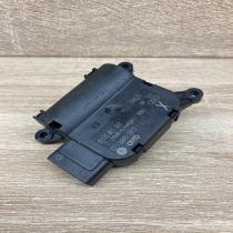 0132801363   Air flap motor/actuator Volkswagen PASSAT B6