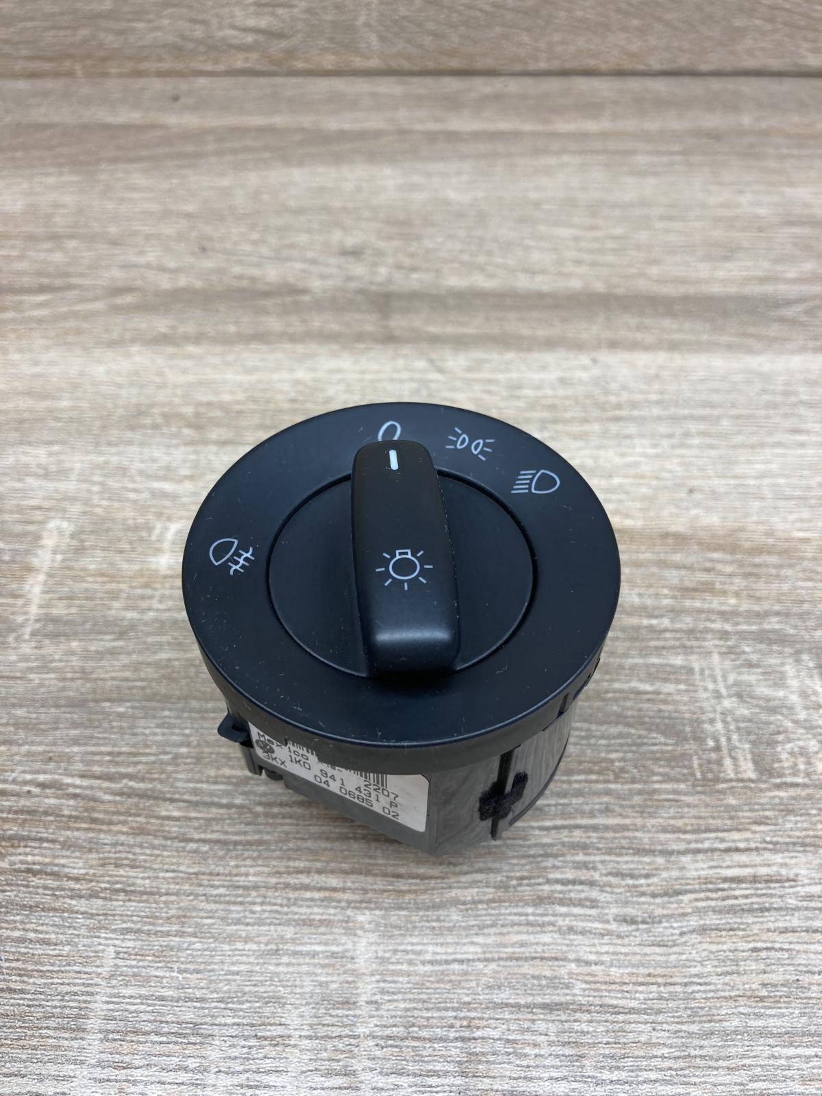 1K0941431P   Light switch Volkswagen Golf V