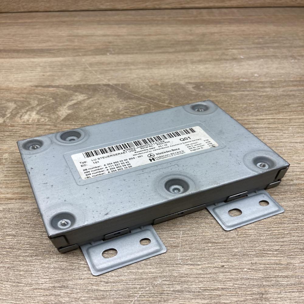 A2049000300 A1718270345  GPS navigation control unit/module Mercedes-Benz C W204