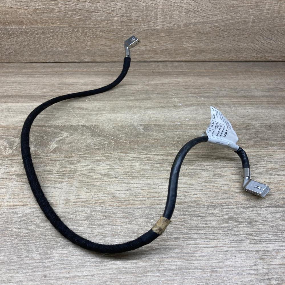 A2074402805   Plug wire Mercedes-Benz E C207 W207
