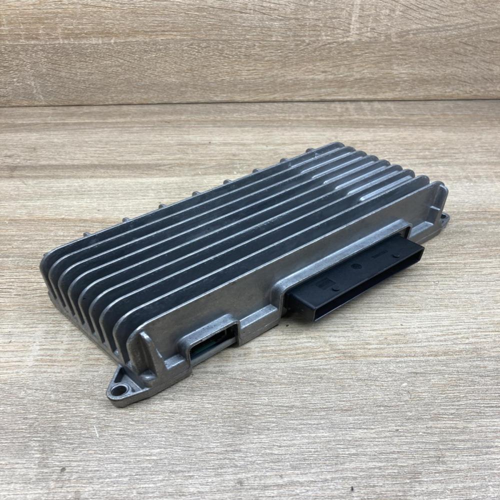 8T0035223AD 8T0035223G  Sound amplifier Audi A5 8T 8F