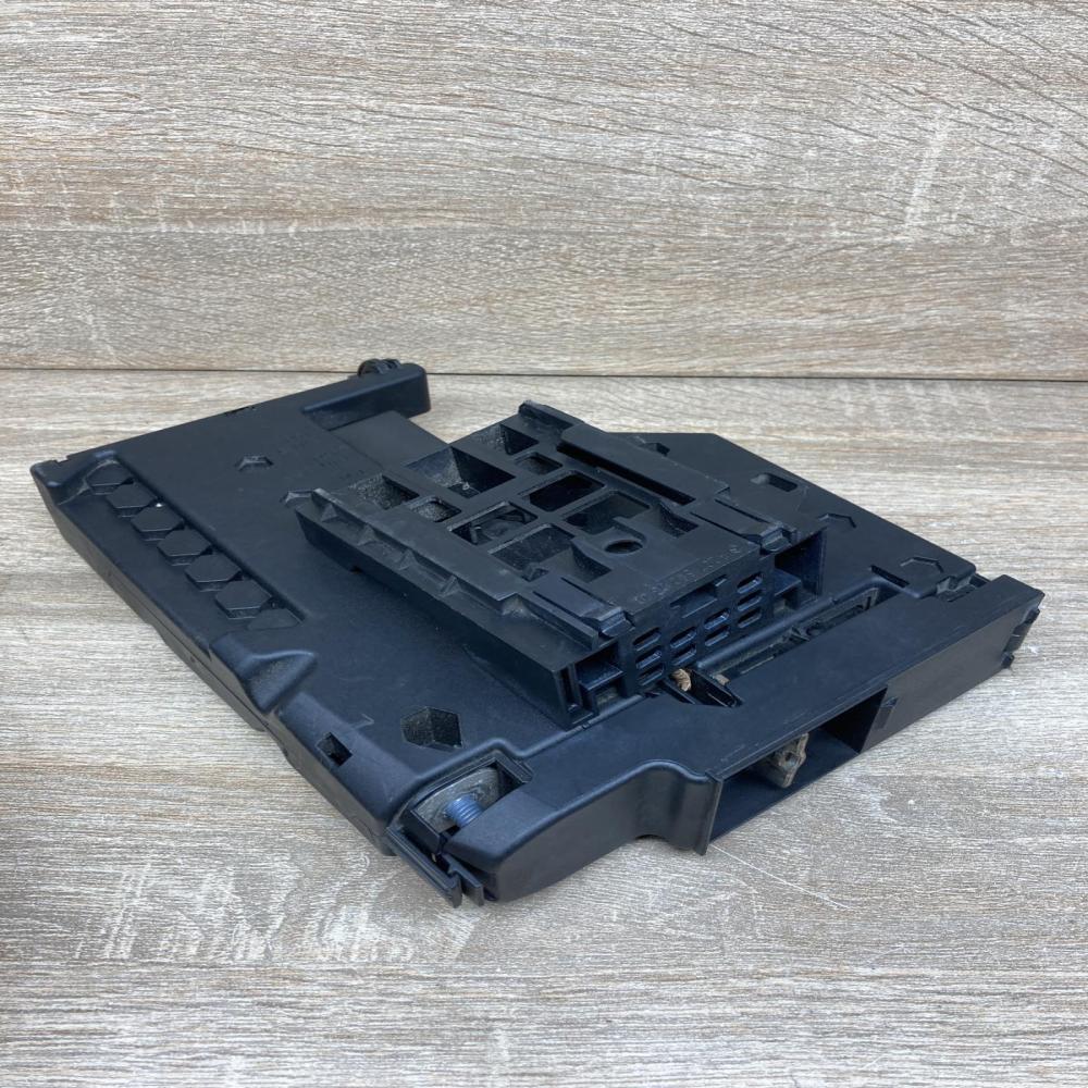 A2075400340   Fuse module Mercedes-Benz E C207 W207
