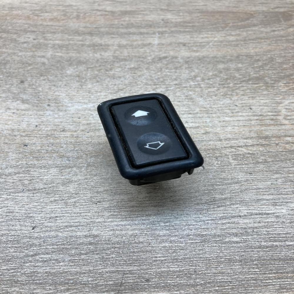 8365300 15599806  Electric window control switch BMW 3 E36