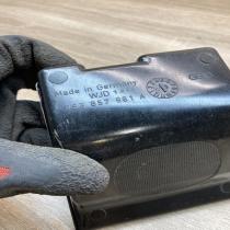 893857961A   Car ashtray Audi 80 90 S2 B4