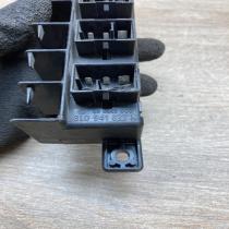 8L0941822A 896083000  Fuse module Audi A4 S4 B5 8D