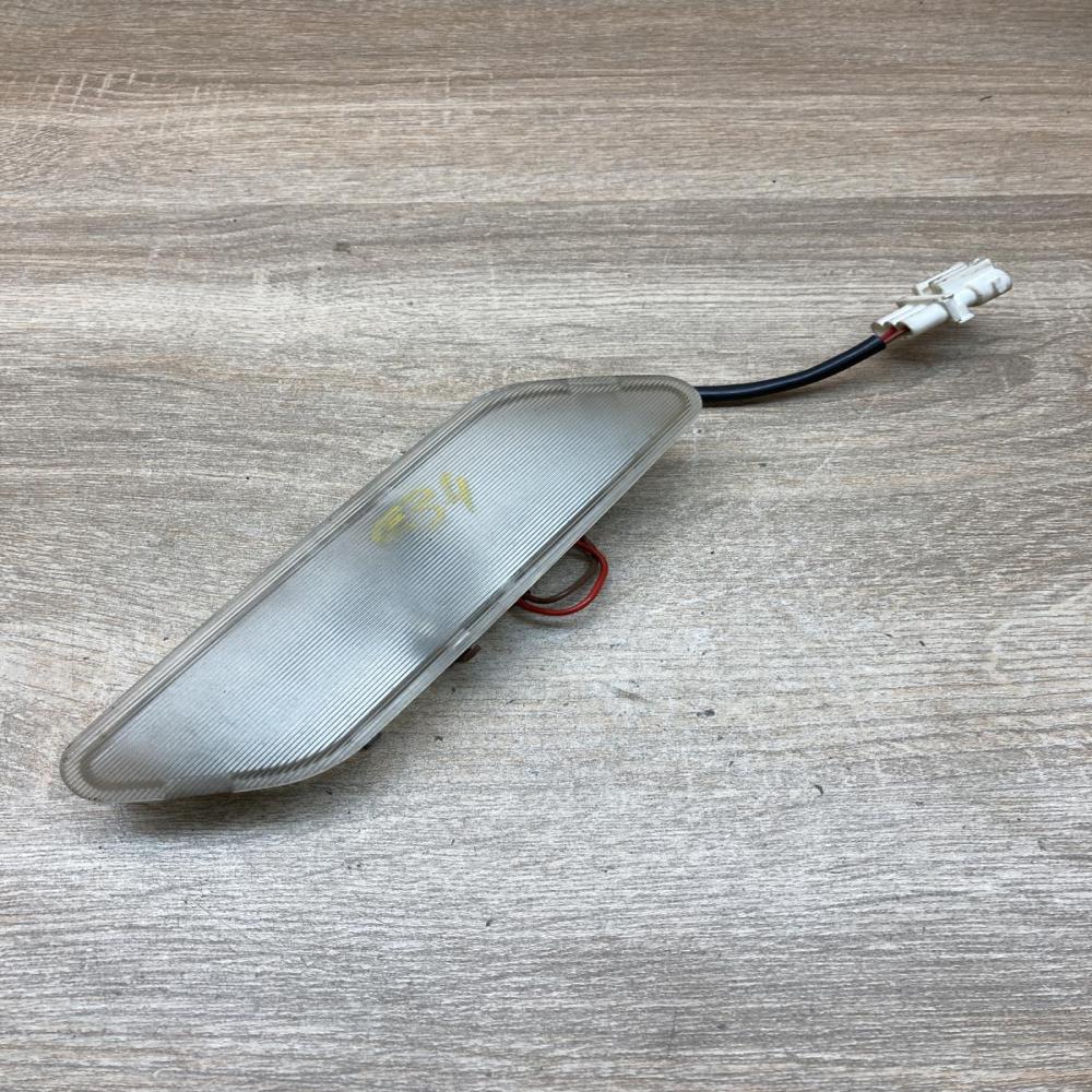 1374416   Other interior light BMW 5 E34