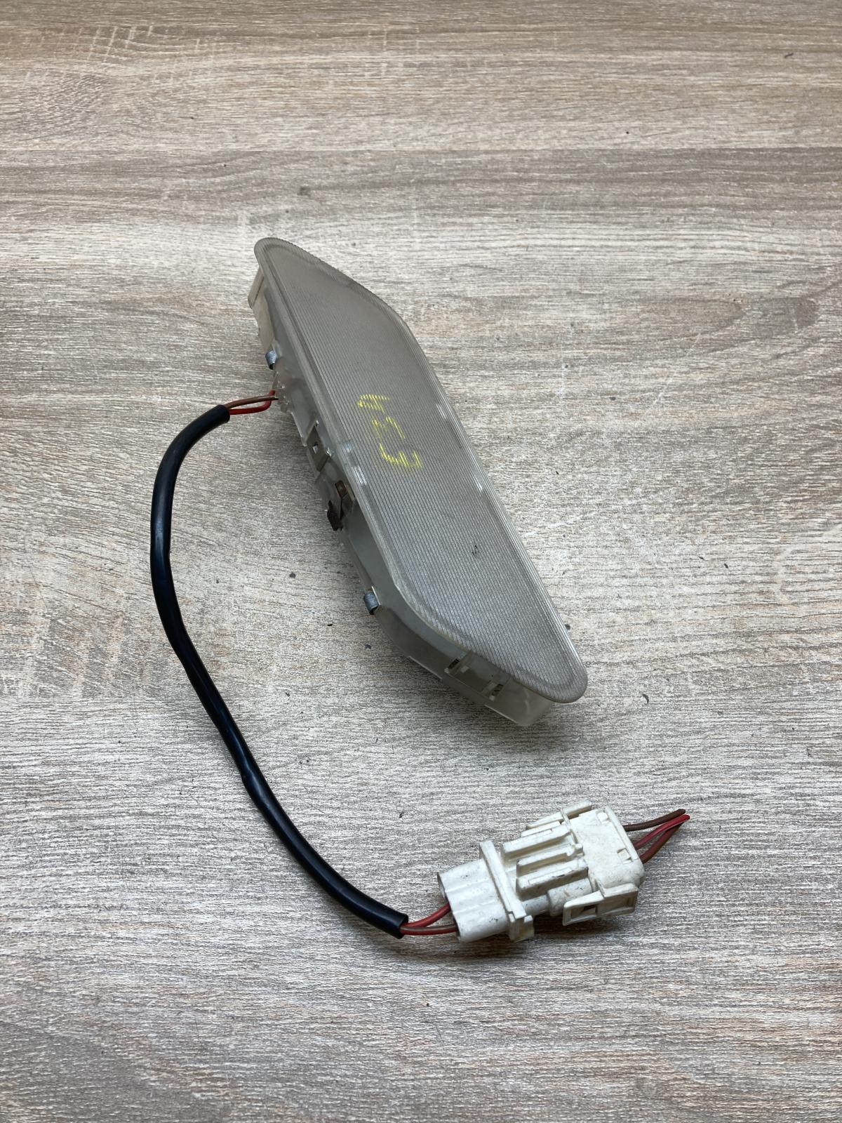 1374415   Other interior light BMW 5 E34