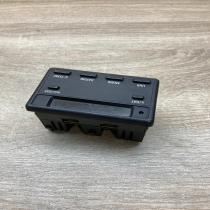 1374288   Clock BMW 7 E32