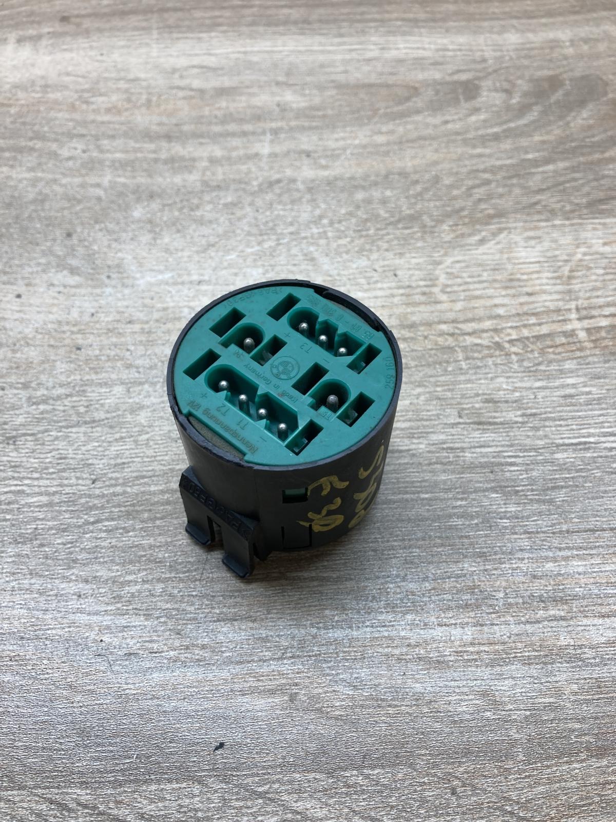 8360995 259160  Parking PDC sensor speaker BMW 5 E39