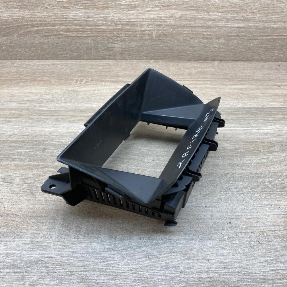 13159588 213680437  Fuse module Opel Zafira B