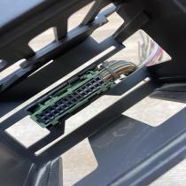 1384141 16652  Radio/GPS head unit trim BMW 5 E34