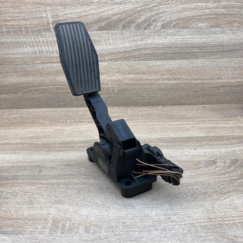 09128851 0281002278  Accelerator throttle pedal Opel Astra G
