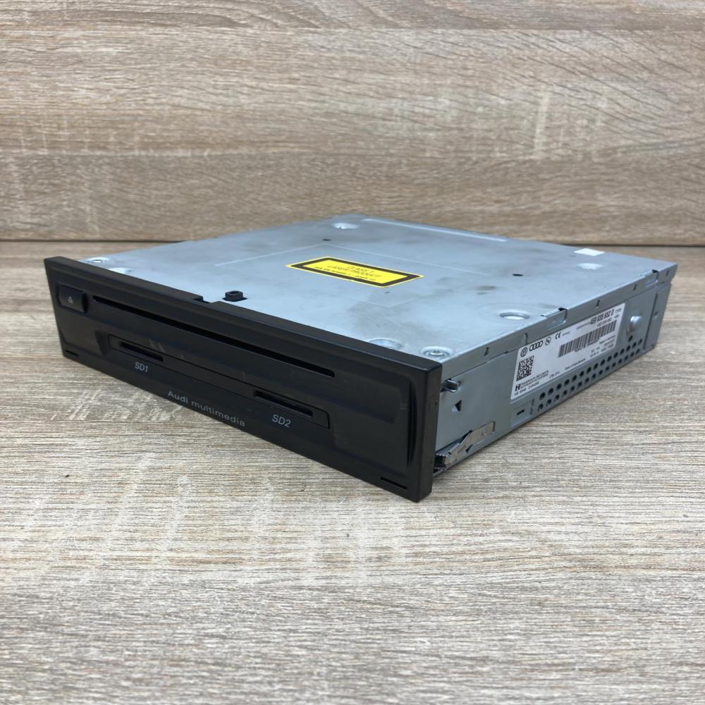 4E0035652D 4E0035652  Navigation maps CD/DVD Audi A8 S8 D3 4E