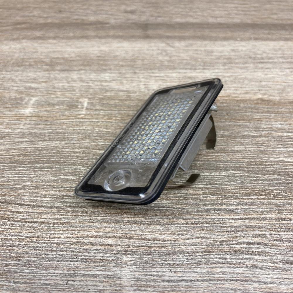 AUDI 8K Number light   Number plate light Audi A4 S4 B8 8K