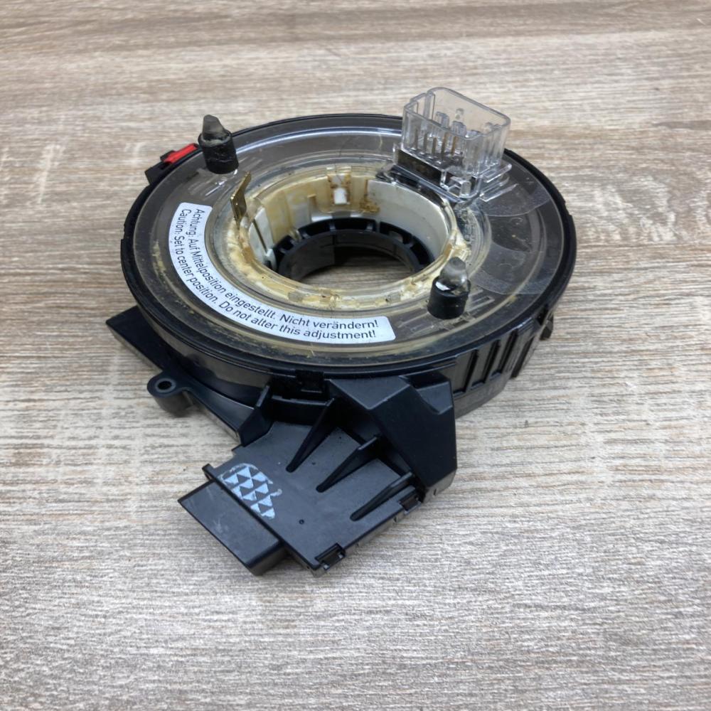 1K0959653D   Airbag slip ring squib (SRS ring) Volkswagen Jetta V
