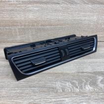 8T2820951B   Dash center air vent grill Audi A5 8T 8F