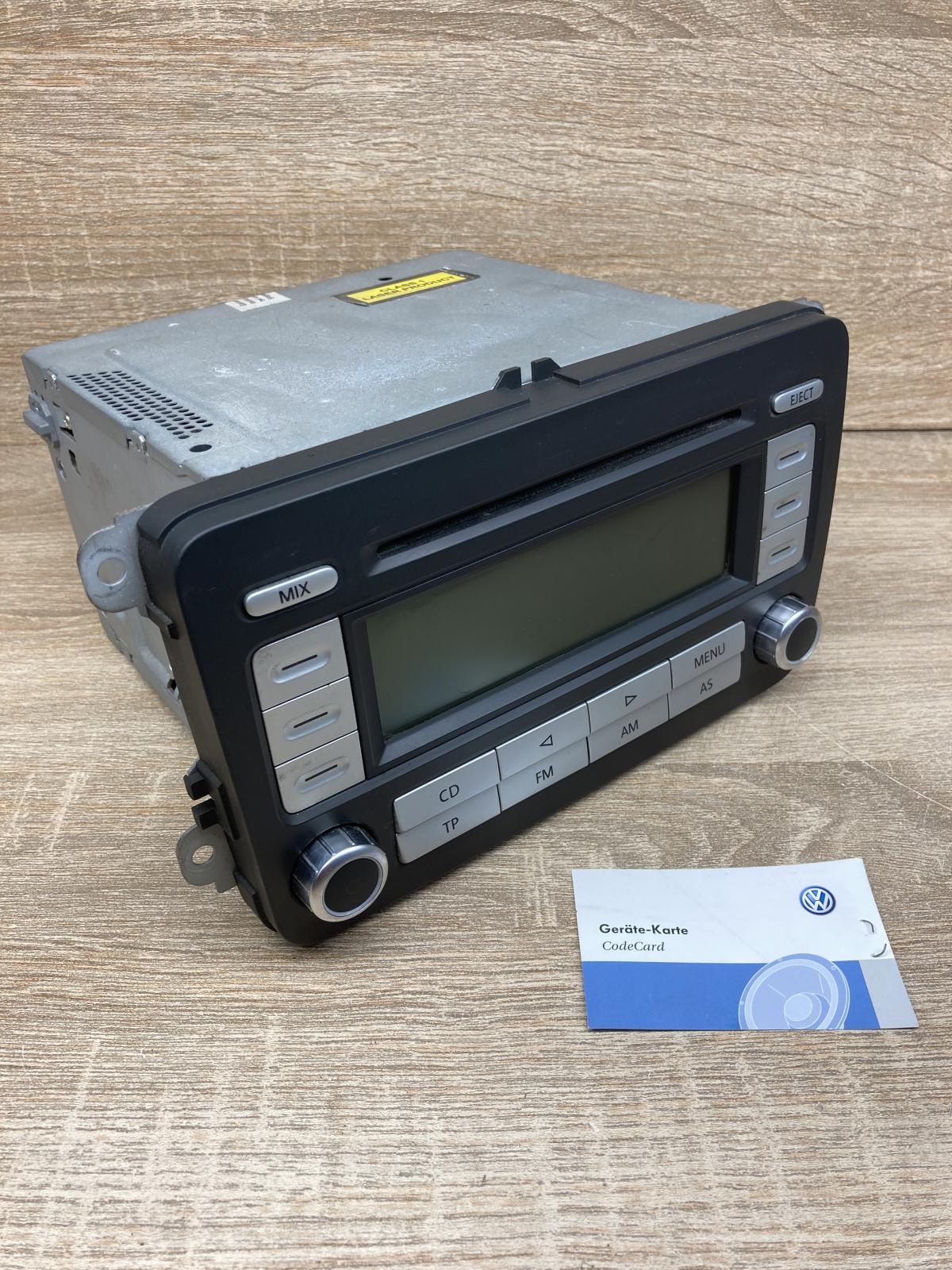 5M0035186B   Radio/CD/DVD/GPS head unit Volkswagen Golf Plus