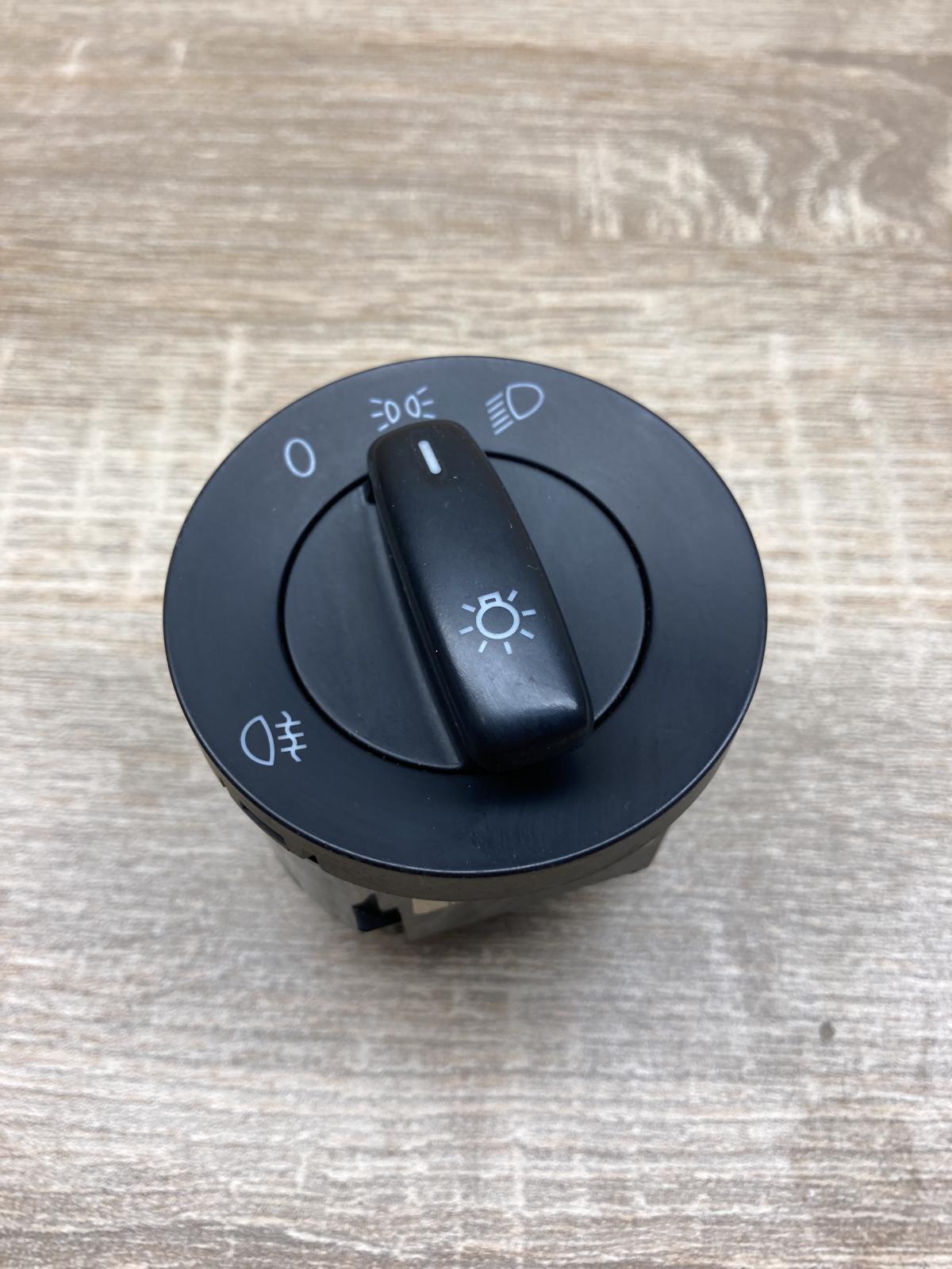 1K0941431BB   Light switch Volkswagen PASSAT B6