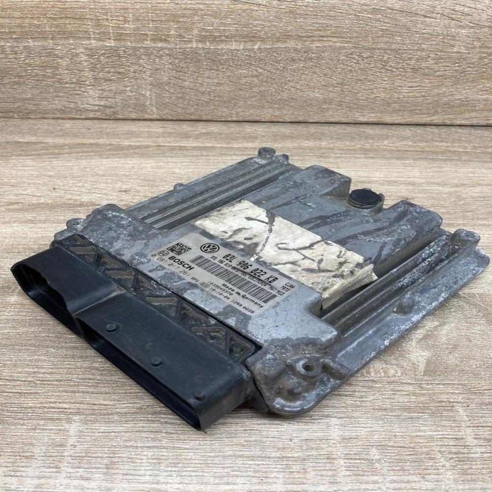 03L906022KB 0281017261  Engine control unit/module ECU Volkswagen PASSAT B6