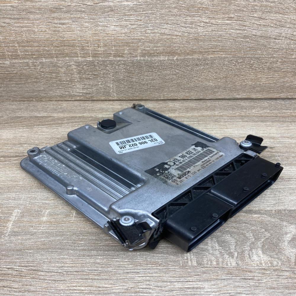 03L906022JM 0281015328  Engine control unit/module ECU Audi A4 S4 B8 8K