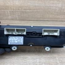 3T0907044AG 5HB009749  Climate control unit Skoda Superb B6 (3T)
