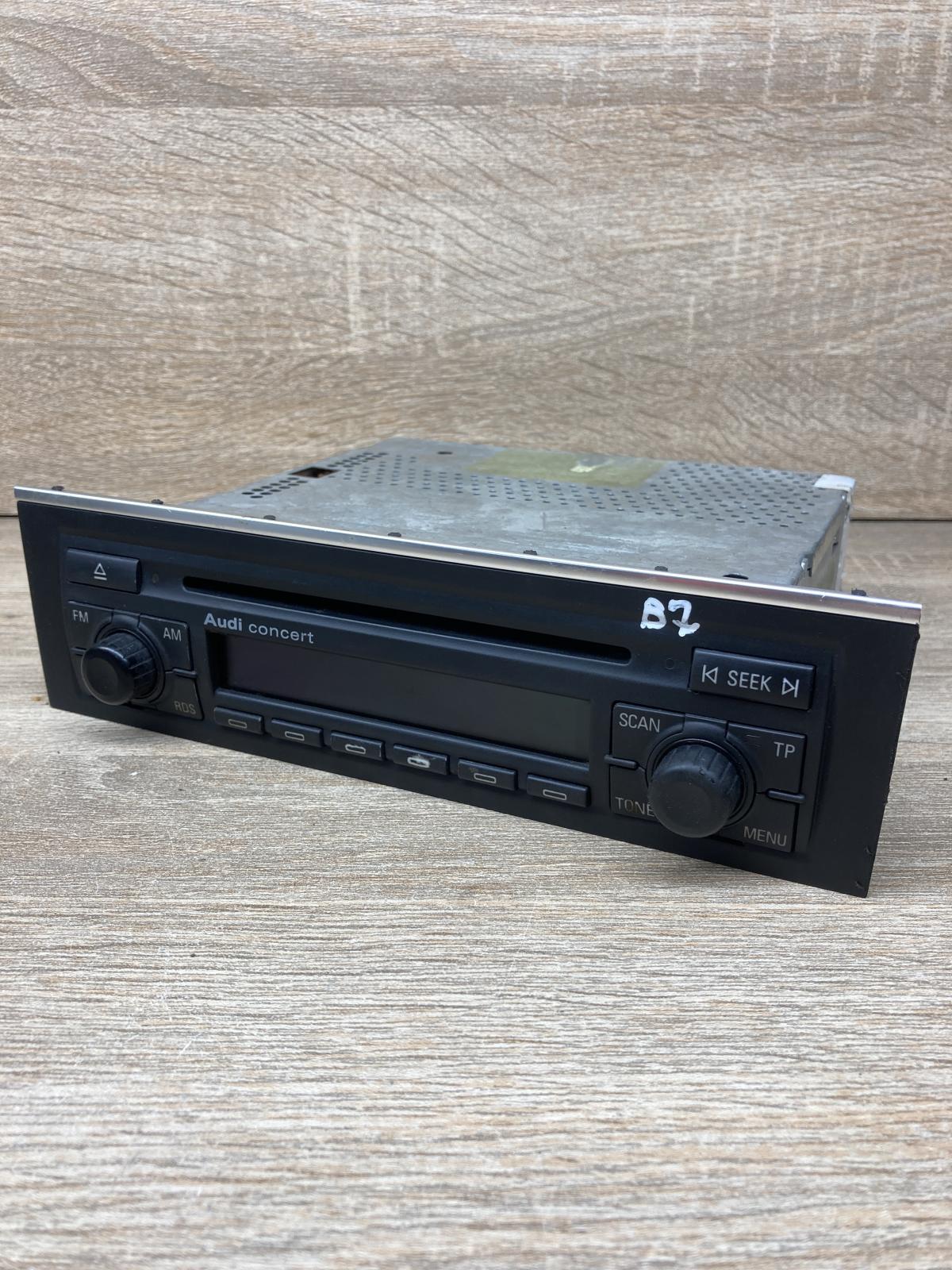 AUDI B7 RADIO UNIT   Radio/CD/DVD/GPS head unit Audi A4 S4 B7 8E 8H