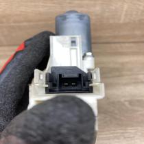 8K0959811C   Rear door window regulator motor Audi A4 S4 B8 8K