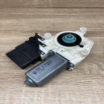 3C0959703 975280 200  Rear door window regulator motor Volkswagen Golf VI