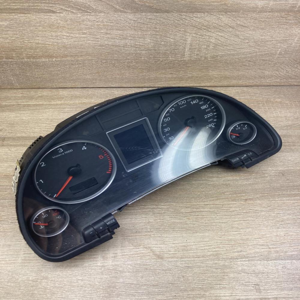 0263626090   Speedometer (instrument cluster) Audi A4 S4 B7 8E 8H