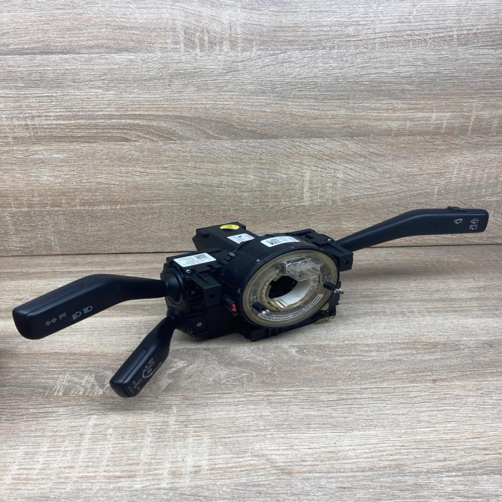 3C9953513B 3C0959653 3C0953549B Wiper turn signal indicator stalk/switch Volkswa