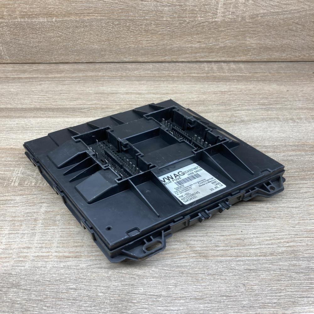 5C0937087C 5WK50331  Central body control module Volkswagen Jetta VI