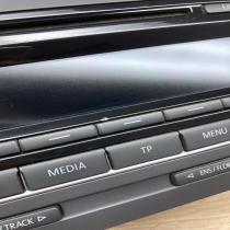 1K0035186AP 8157640213360  Radio/CD/DVD/GPS head unit Volkswagen PASSAT B7