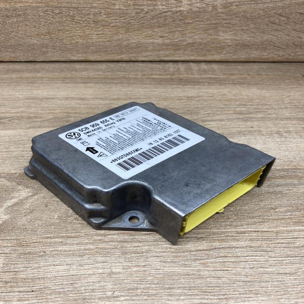 5C0959655E   Airbag control unit/module Volkswagen Jetta VI
