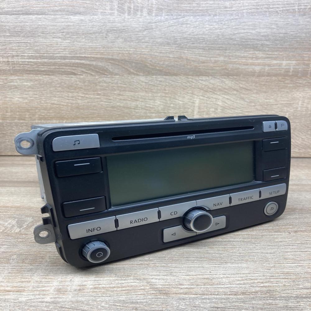 1K0035191D 7612002044  Radio/CD/DVD/GPS head unit Volkswagen Golf V