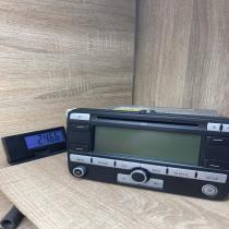 1K0035191D 7612002044  Radio/CD/DVD/GPS head unit Volkswagen Golf V