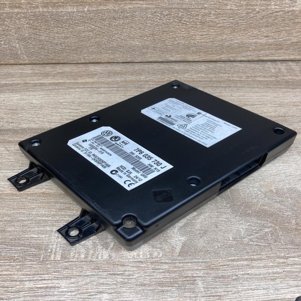 7P6035730J   Bluetooth control unit module Volkswagen PASSAT B7