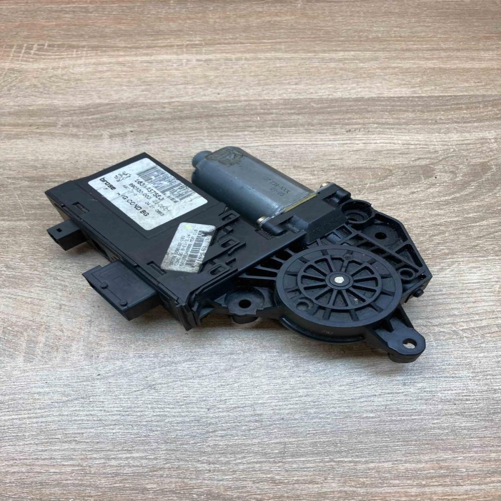 9634457580   Front door window regulator motor Peugeot 307