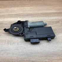9634457580   Front door window regulator motor Peugeot 307