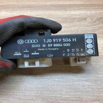 1J0919506H 898884000  Coolant fan relay Volkswagen Polo III 6N 6N2 6NF