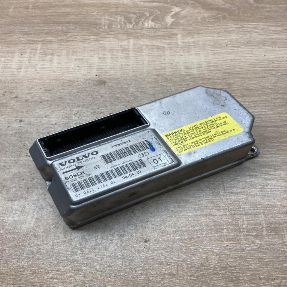 P30658912 0285001456  Airbag control unit/module Volvo S60
