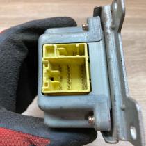 MR482599 X6T41771  Airbag control unit/module Mitsubishi Montero