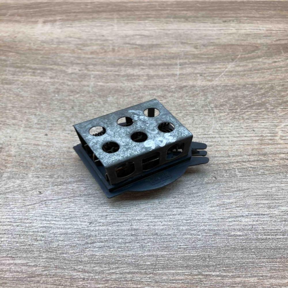 848309A   Heater blower motor/fan resistor Peugeot 306