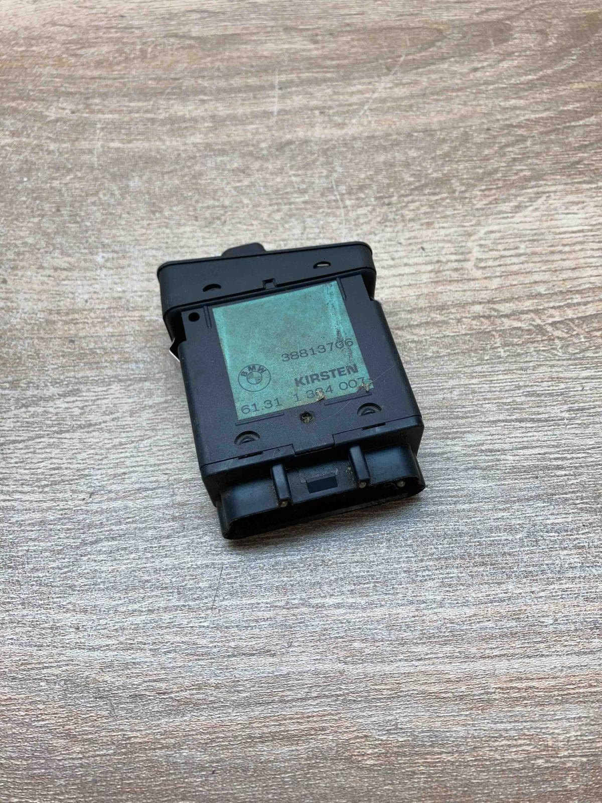 1384007   Light switch BMW 5 E34