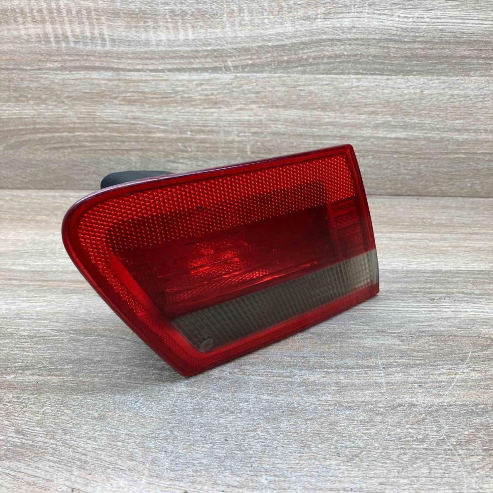6907937 388569L  Tailgate rear/tail lights BMW 3 E46