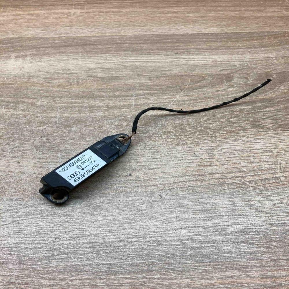 4B0959643A   Airbag deployment crash/impact sensor Audi A6 S6 C5 4B