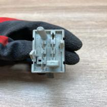 8A0941301   Headlight level height control switch Audi A6 S6 C4 4A