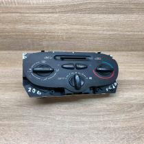 10689 01 10687 01  Climate control unit Peugeot 206