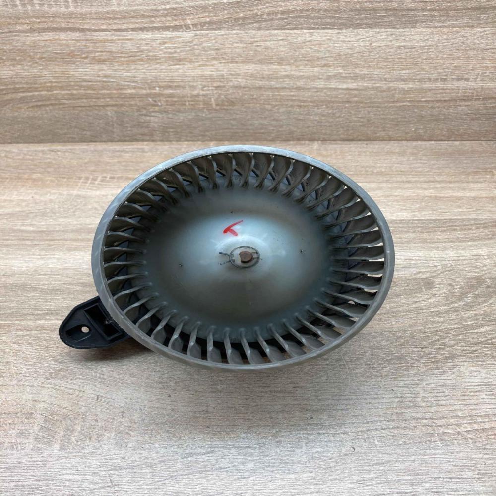 4B1820021B 0130111202  Heater fan/blower Audi A6 S6 C5 4B