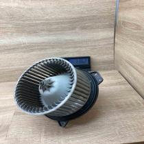 HB111RC1MD CSM1240 02  Heater fan/blower Mazda 323