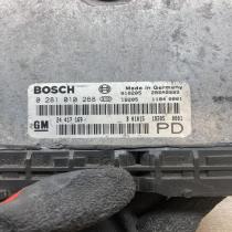 24417169 0281010268  Engine control unit/module ECU Opel Zafira A